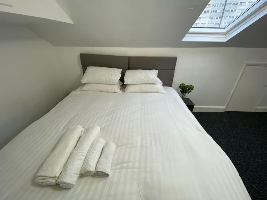 2 Bedroom Flat In Londra Dış mekan fotoğraf