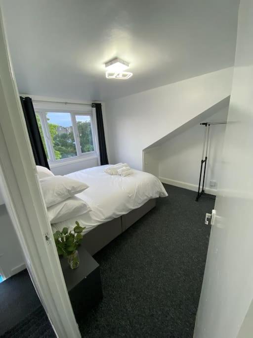 2 Bedroom Flat In Londra Dış mekan fotoğraf
