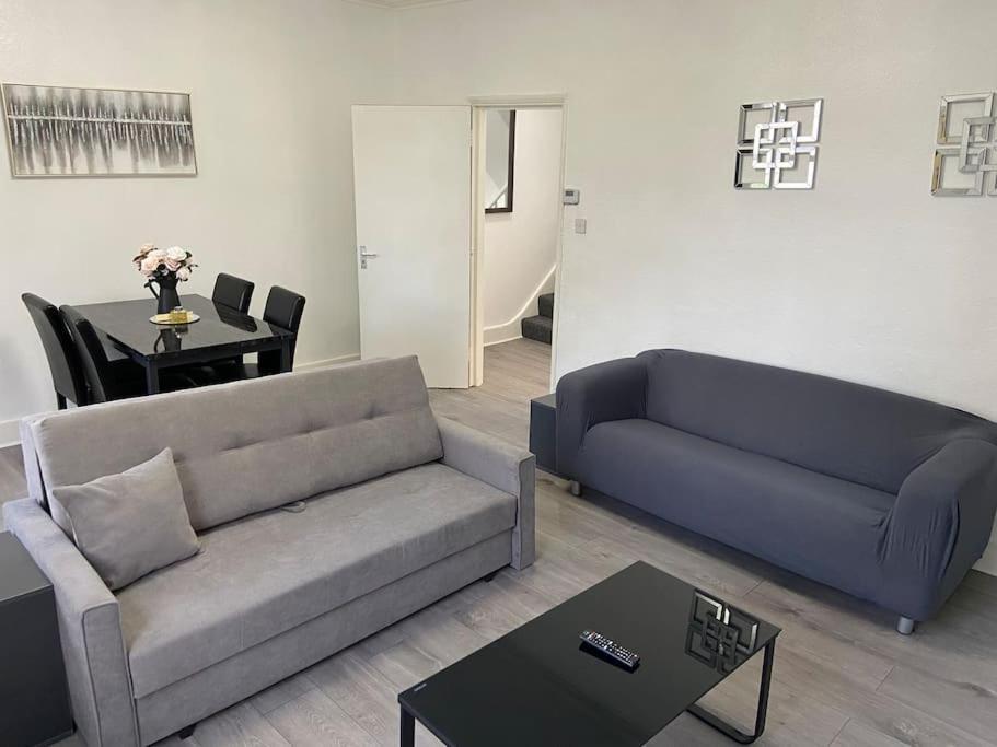 2 Bedroom Flat In Londra Dış mekan fotoğraf
