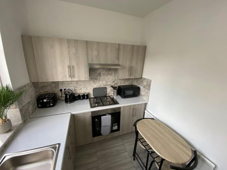 2 Bedroom Flat In Londra Dış mekan fotoğraf